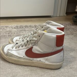 Nike White and Red High-Tops